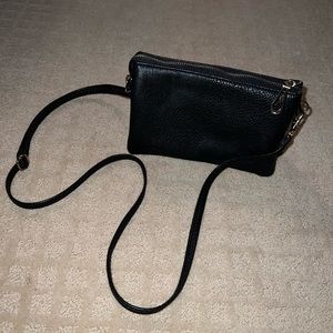 BLACK ADJUSTABLE PURSE!!